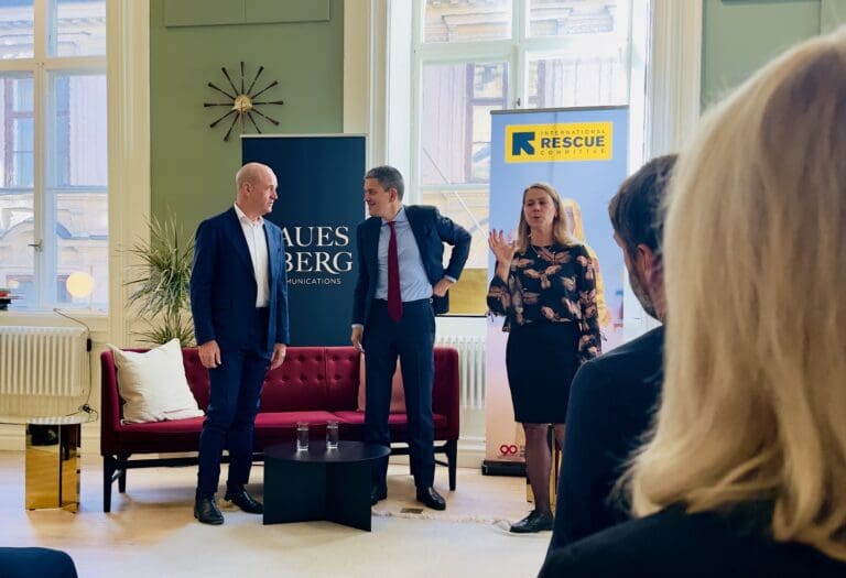 Demokratins parallella tillstånd